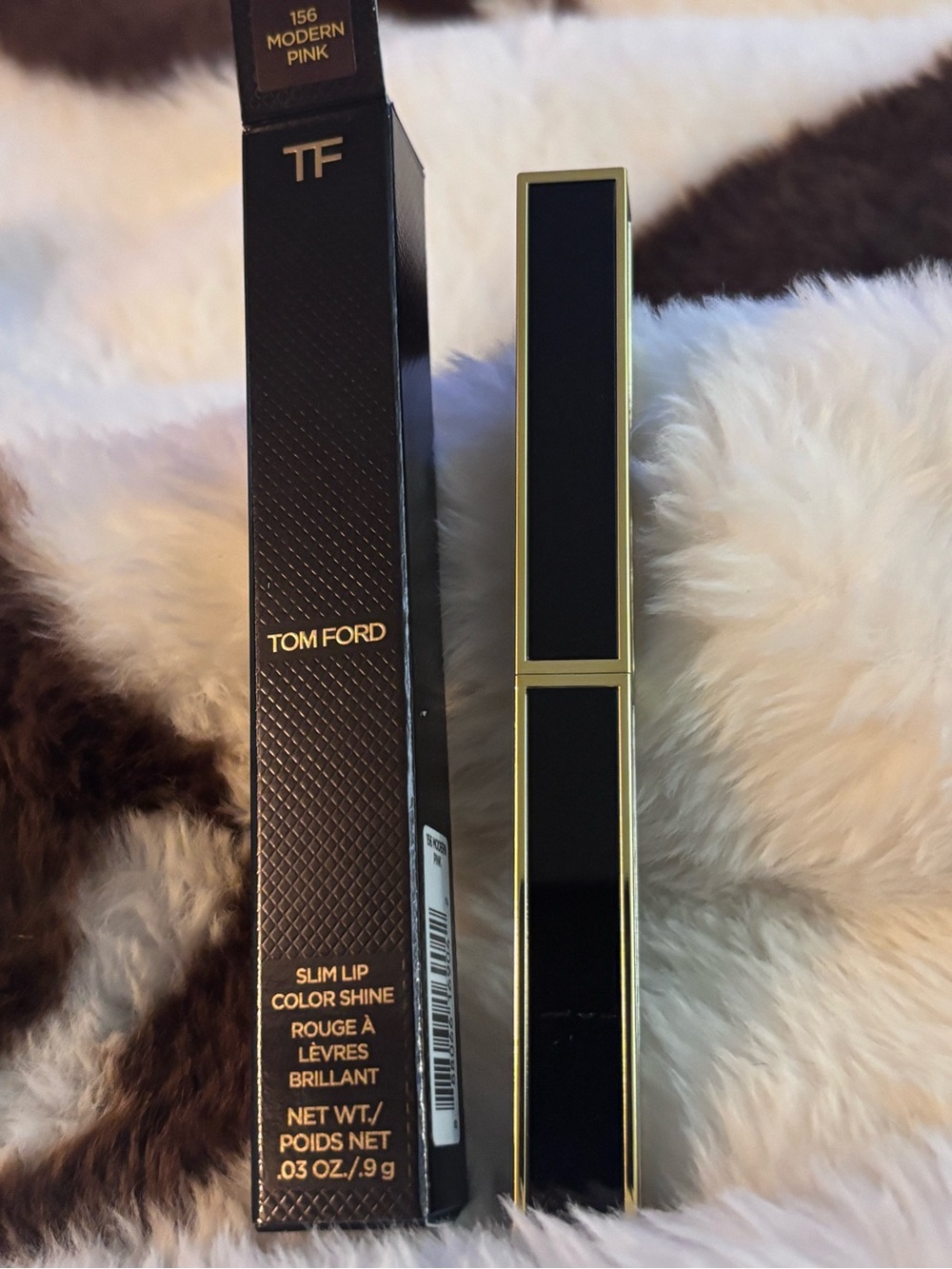 Tom Ford Slim Lip Color Shine in shade 156 Modern Pink.